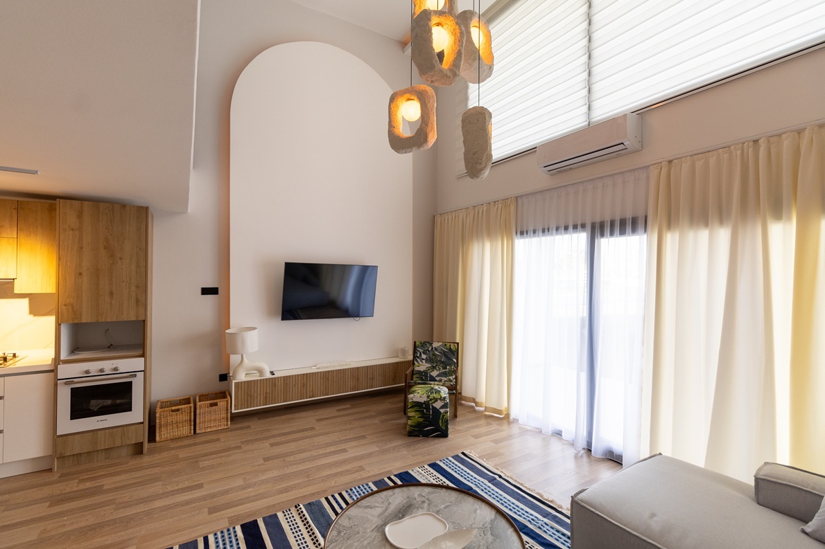 Caesar Blue Quatro Villa – salon i jadalnia (2)