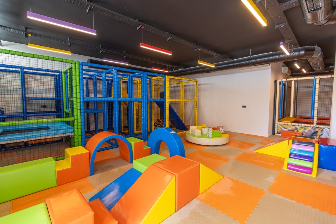 Umowa rezerwacyjna nieruchomości za granicą w projekcie wakacyjnym