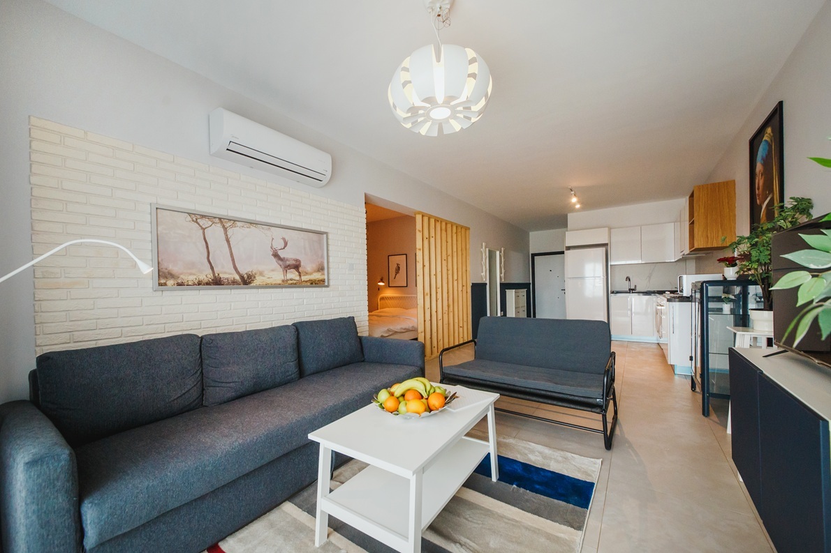 Caesar Blue – studio z wnęką sypialnianą – łazienka (8)